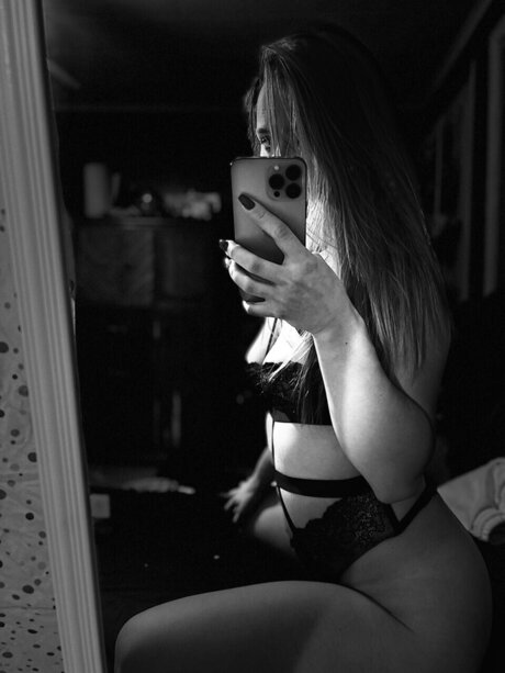 Nacktes geleaktes OnlyFans-Foto von Ashley Comeau