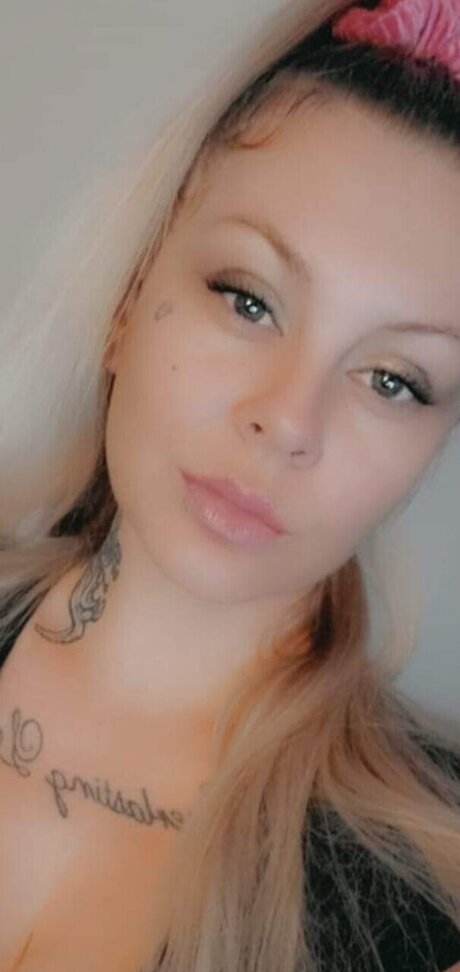 Nacktes geleaktes OnlyFans-Foto von Diamond