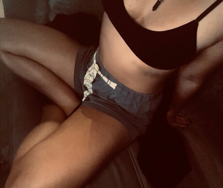 Nacktes geleaktes OnlyFans-Foto von Mi4an2