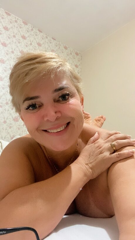 Nacktes geleaktes OnlyFans-Foto von Tte