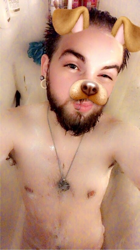 Nacktes geleaktes OnlyFans-Foto von Data