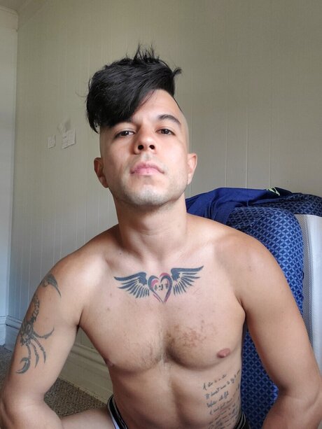 Nacktes geleaktes OnlyFans-Foto von Junior