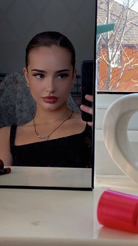 Nacktes geleaktes OnlyFans-Foto von Bbygirl