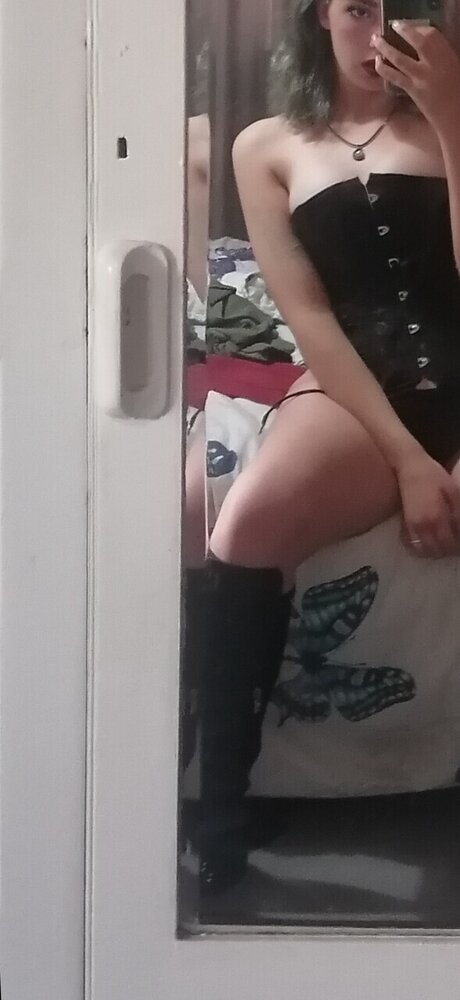 Nacktes geleaktes OnlyFans-Foto von Misslucy