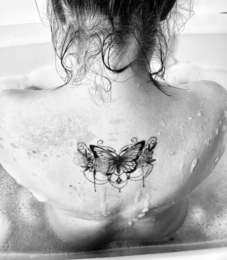 Nacktes geleaktes OnlyFans-Foto von Bathtimeannie