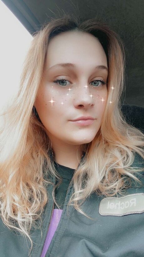 Nacktes geleaktes OnlyFans-Foto von Rachel