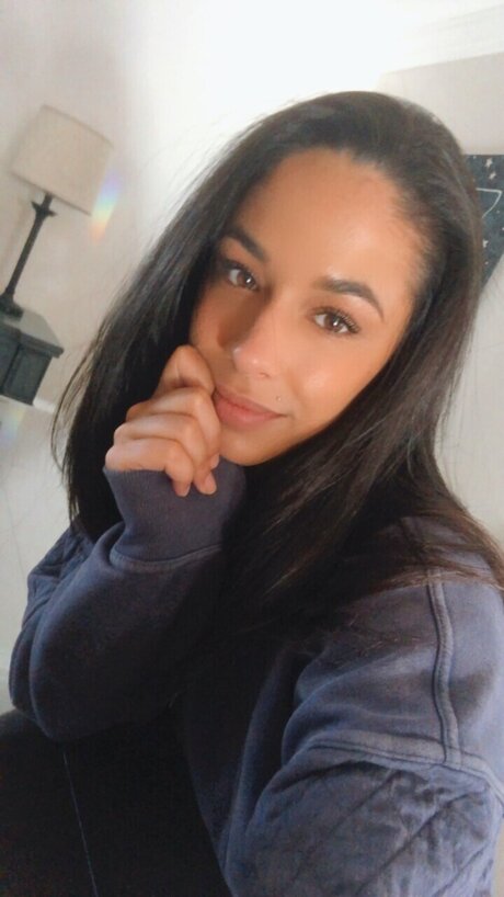Nacktes geleaktes OnlyFans-Foto von Shhh Its Bree