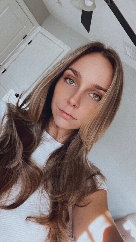 Nacktes geleaktes OnlyFans-Foto von U228594686