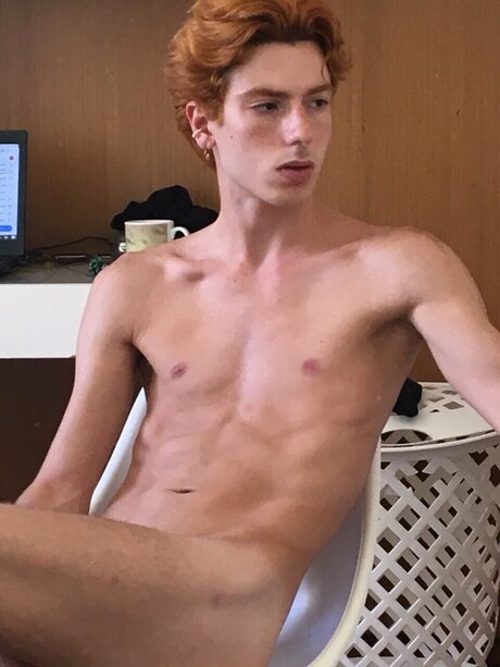 Nacktes geleaktes OnlyFans-Foto von James Stone