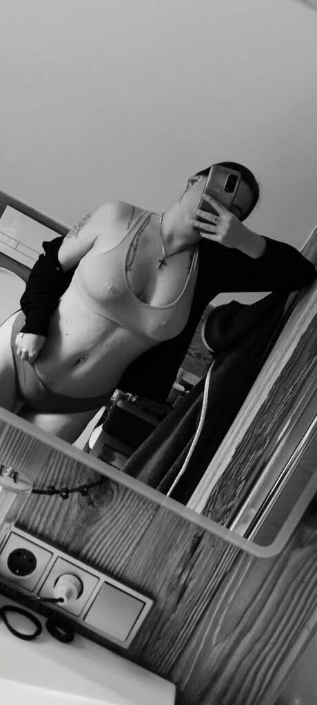 Nacktes geleaktes OnlyFans-Foto von Lucia