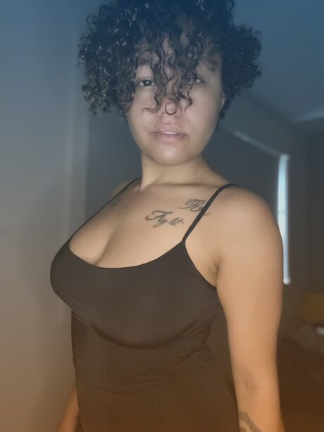 Nacktes geleaktes OnlyFans-Foto von Adalia