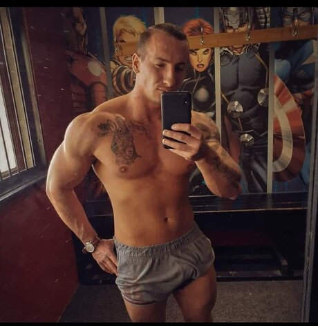 Nacktes geleaktes OnlyFans-Foto von El Gabriel