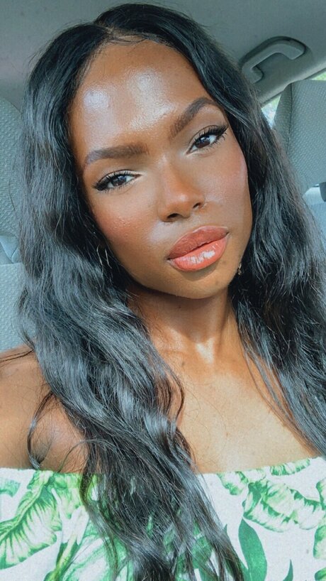 Nacktes geleaktes OnlyFans-Foto von Gizelle