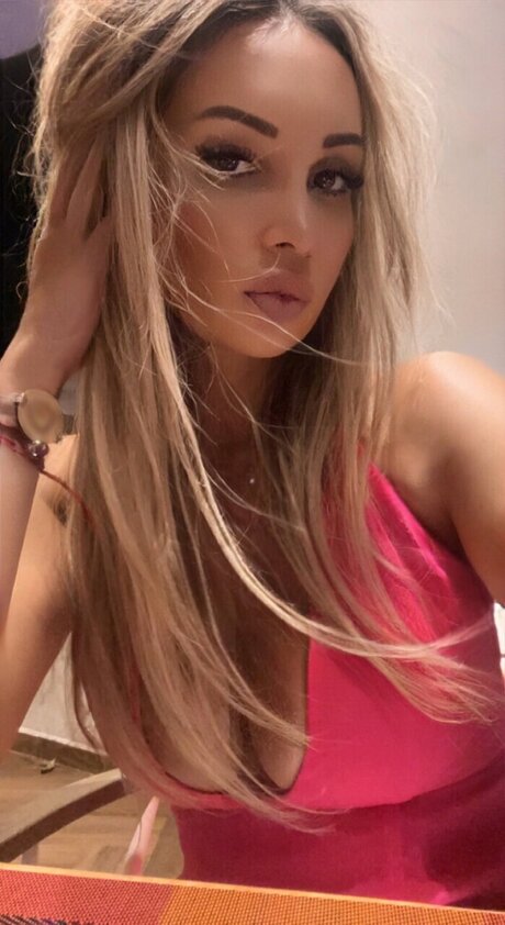 Nacktes geleaktes OnlyFans-Foto von Katya