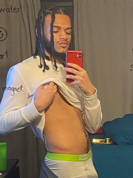 Nacktes geleaktes OnlyFans-Foto von Planetxhim