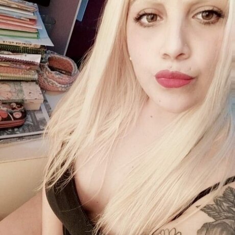 Nacktes geleaktes OnlyFans-Foto von Plumitas