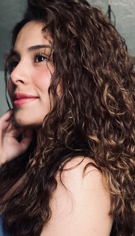 Nacktes geleaktes OnlyFans-Foto von Serrat