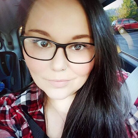 Nacktes geleaktes OnlyFans-Foto von Hmarie