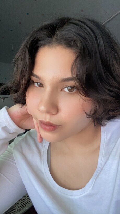 Nacktes geleaktes OnlyFans-Foto von Leslyruiz