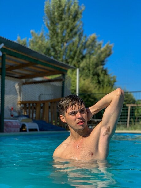Nacktes geleaktes OnlyFans-Foto von Nestor Navarro