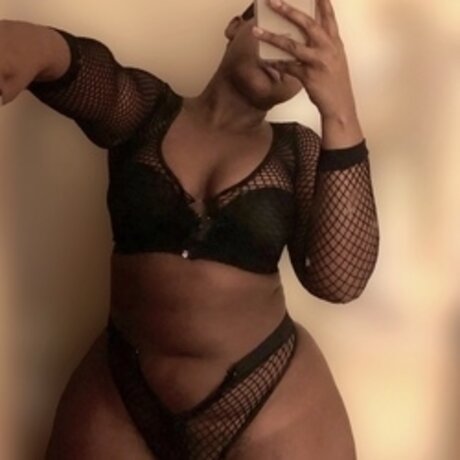 Nacktes geleaktes OnlyFans-Foto von Lola