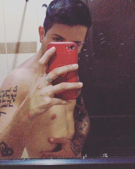 Nacktes geleaktes OnlyFans-Foto von Jesus Rodrguez