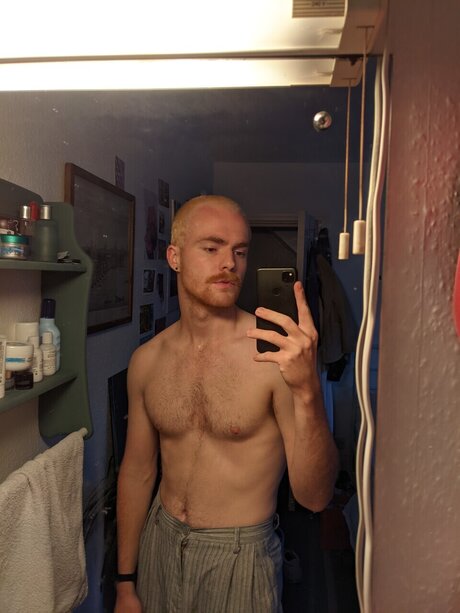 Nacktes geleaktes OnlyFans-Foto von Damien Rocket