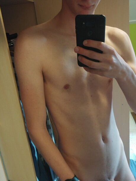 Nacktes geleaktes OnlyFans-Foto von George