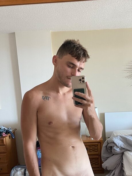 Nacktes geleaktes OnlyFans-Foto von Joshy