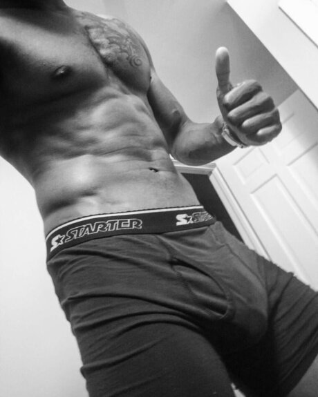 Nacktes geleaktes OnlyFans-Foto von Silk15