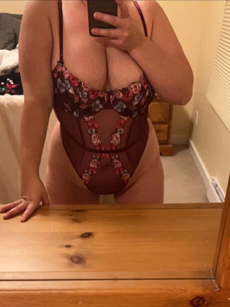Nacktes geleaktes OnlyFans-Foto von Elizabeth