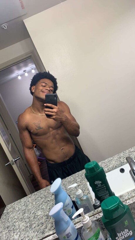 Nacktes geleaktes OnlyFans-Foto von Daddyd