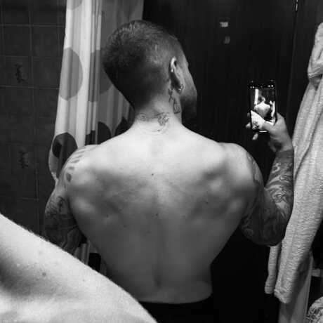 Nacktes geleaktes OnlyFans-Foto von Puyi