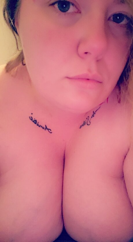 Nacktes geleaktes OnlyFans-Foto von Chass