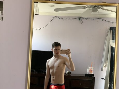 Nacktes geleaktes OnlyFans-Foto von Brendan