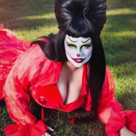 Nacktes geleaktes OnlyFans-Foto von Lemon Meringue The Clown