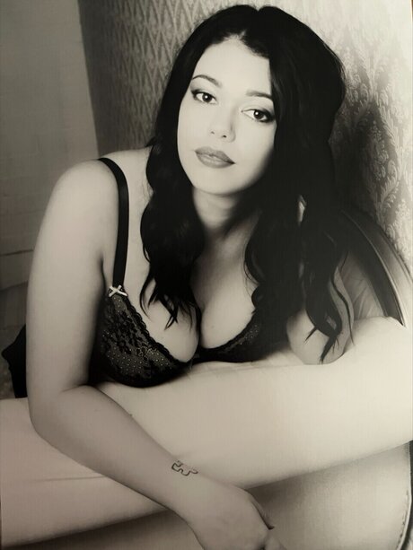 Nacktes geleaktes OnlyFans-Foto von Sweet Angel