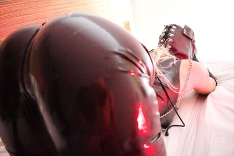 Nacktes geleaktes OnlyFans-Foto von Opulent Restraint