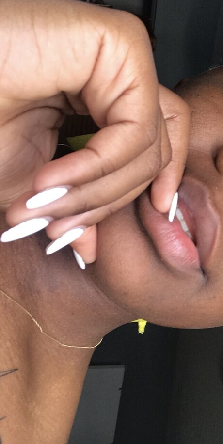 Nacktes geleaktes OnlyFans-Foto von Imanisummer