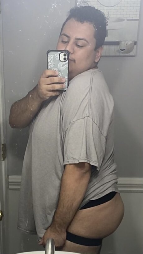 Nacktes geleaktes OnlyFans-Foto von Brandon Cobian