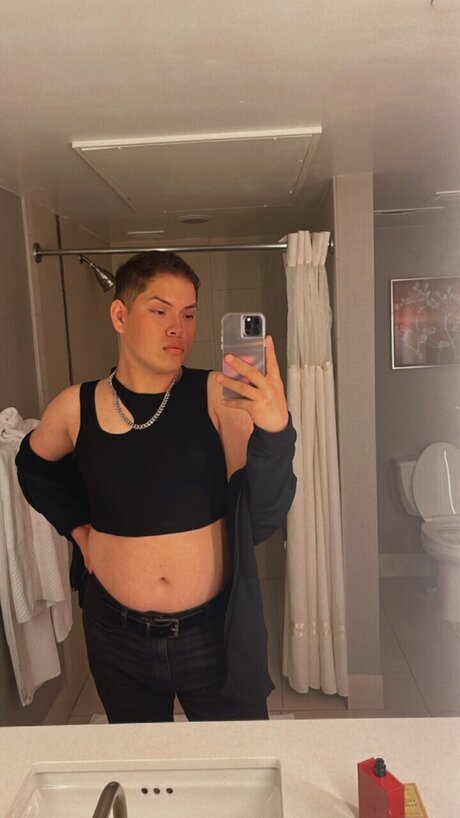 Nacktes geleaktes OnlyFans-Foto von Anthony