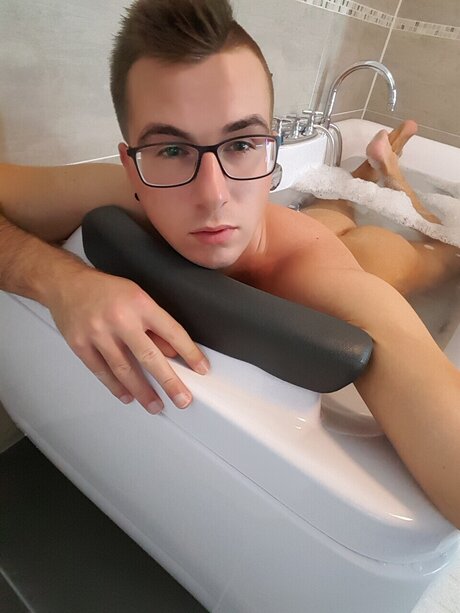 Nacktes geleaktes OnlyFans-Foto von Flovonfillis