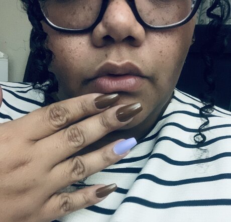 Nacktes geleaktes OnlyFans-Foto von Trinity Daniels