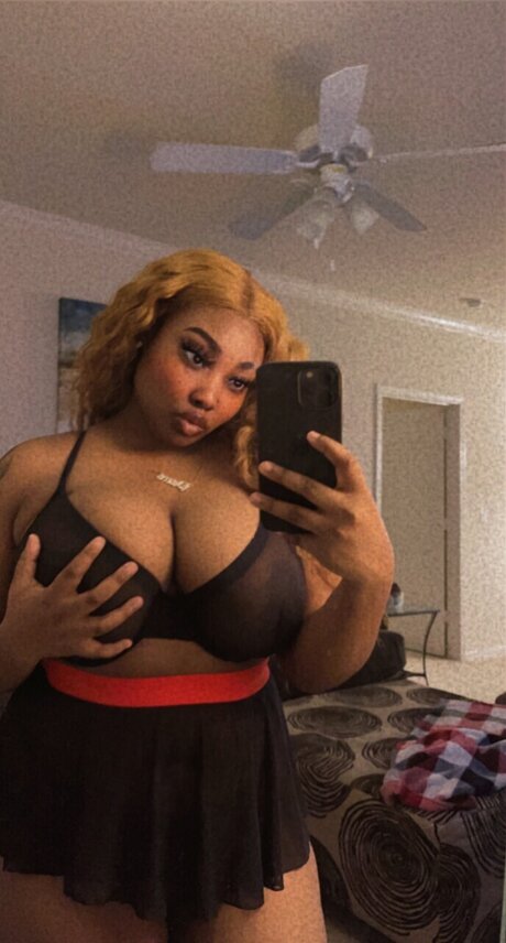 Nacktes geleaktes OnlyFans-Foto von Chanelle