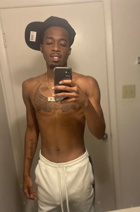 Nacktes geleaktes OnlyFans-Foto von Ricothepiper