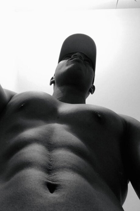 Nacktes geleaktes OnlyFans-Foto von Rain 