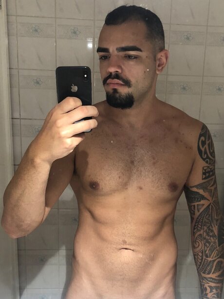 Nacktes geleaktes OnlyFans-Foto von Mohamed