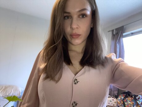 Nacktes geleaktes OnlyFans-Foto von Aurelia