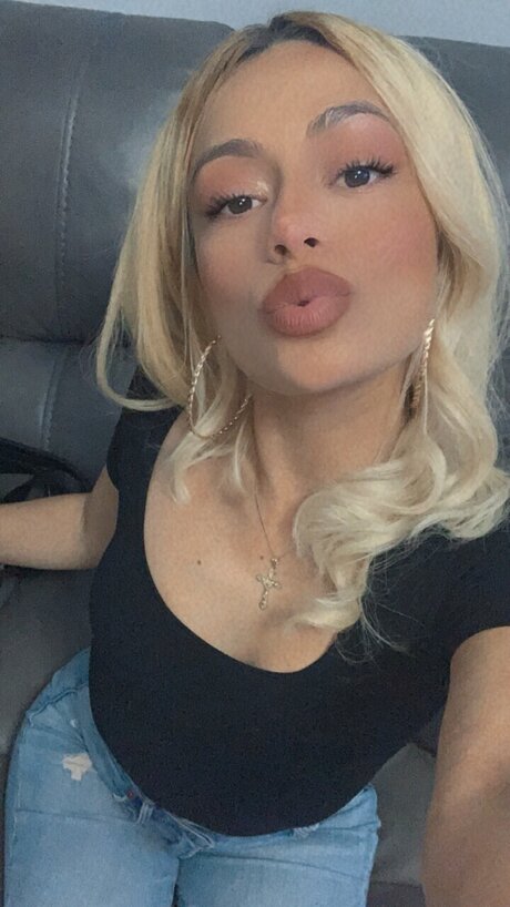 Nacktes geleaktes OnlyFans-Foto von Tiffani Stephanie