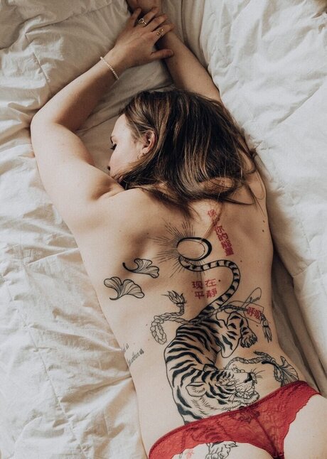 Nacktes geleaktes OnlyFans-Foto von Nanna